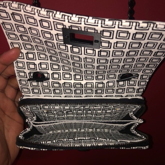 **SOLD**. Crossbody Bag - Picture 6 of 8